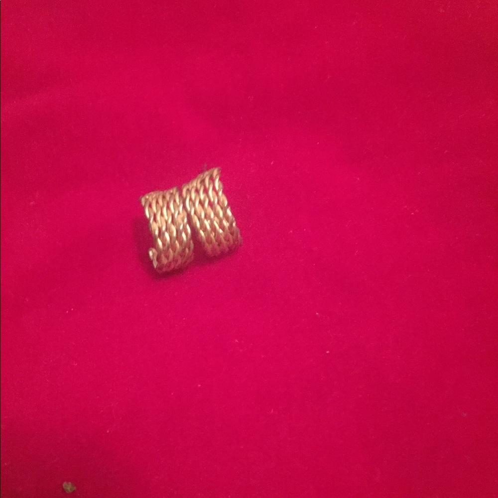 Earring - Picture 4 of 5